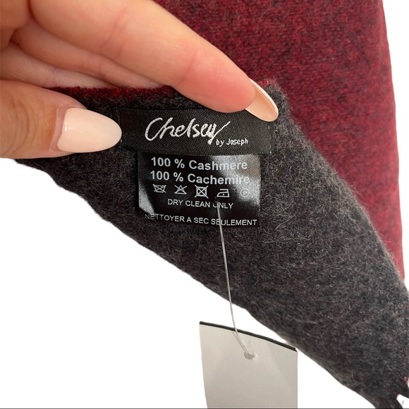 Chelsey from Nordstrom 100% cashmere oversized extra wide unisex scarf - Picture 5 of 6